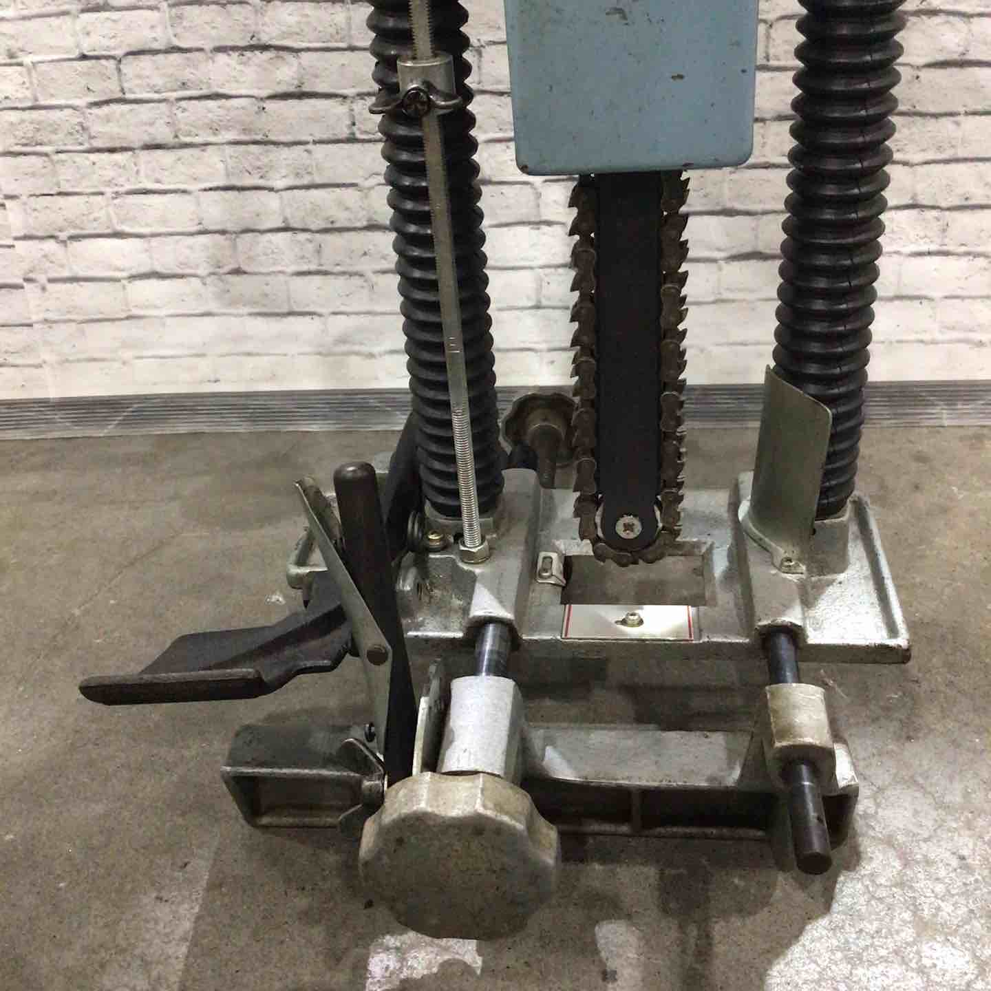 ◇マキタ(makita) チェーンノミ 7100B【川口店】 – アクトツール ◇マキタ(makita) チェーンノミ 7100B【川口店】 – アクトツール