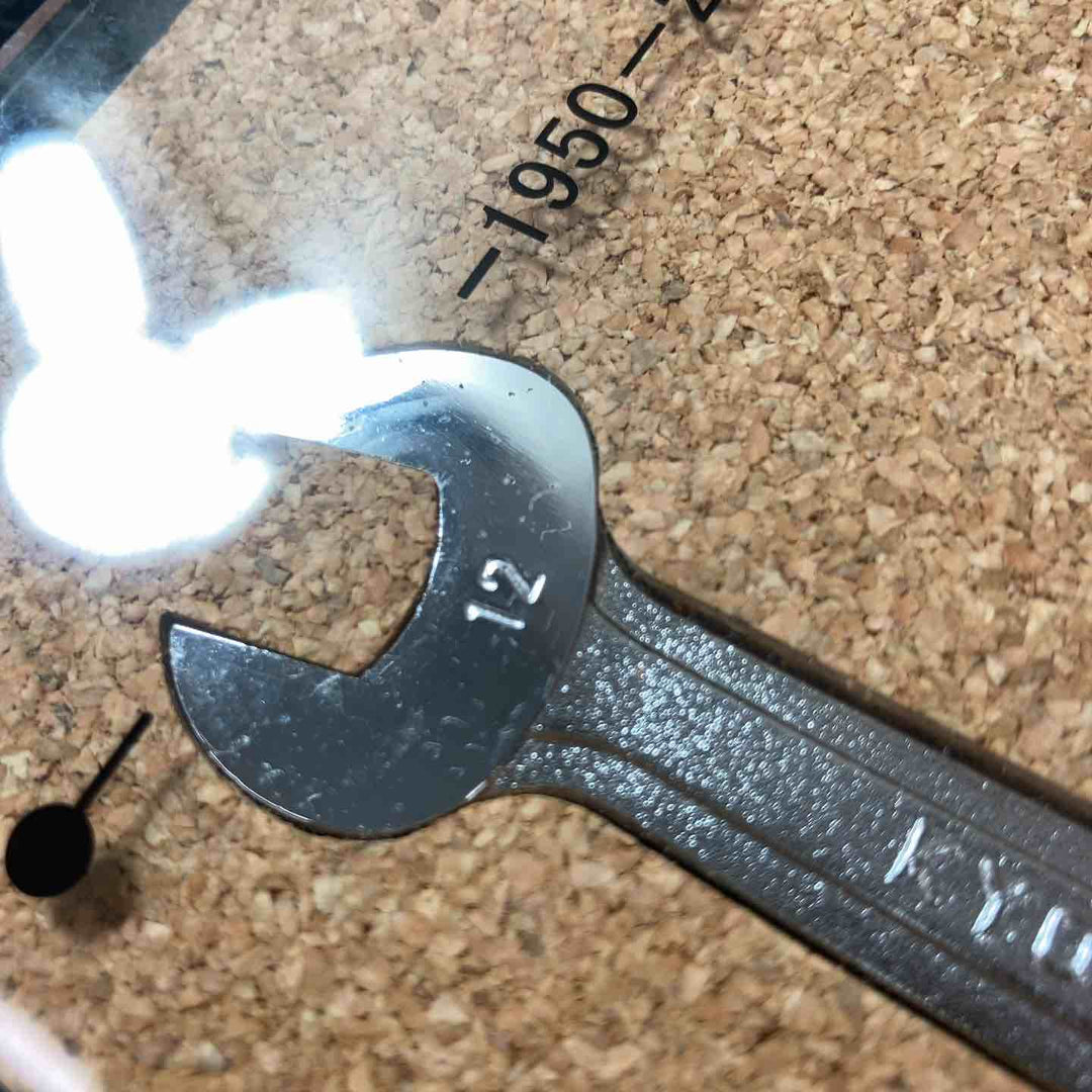 【中古美品】 KTC(京都機械工具) 50周年 スパナ２本入り記念盾 未使用長期保管品 【東大和店】