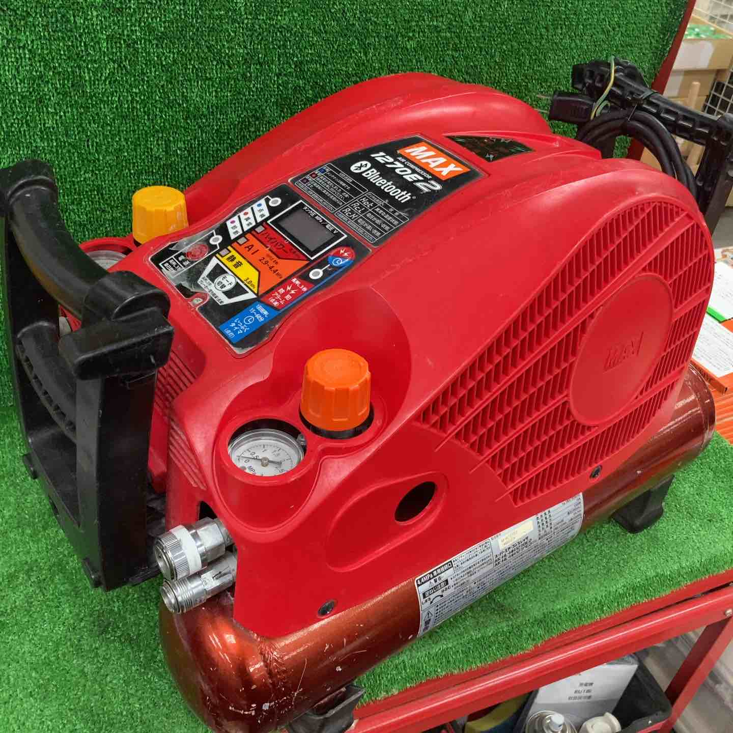 ☆マックス(MAX) エアコンプレッサー AK-HL1250E2_レッド【川崎店