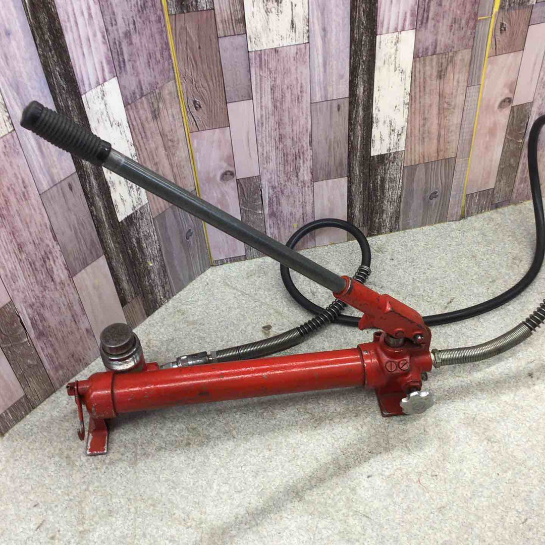 理研 手動油圧ポンプ 型式不明　先端 型式不明【八潮店】
