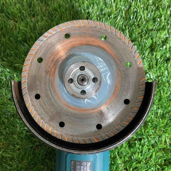 ☆マキタ(makita) 100mmディスクグラインダー GA4031【戸田店】
