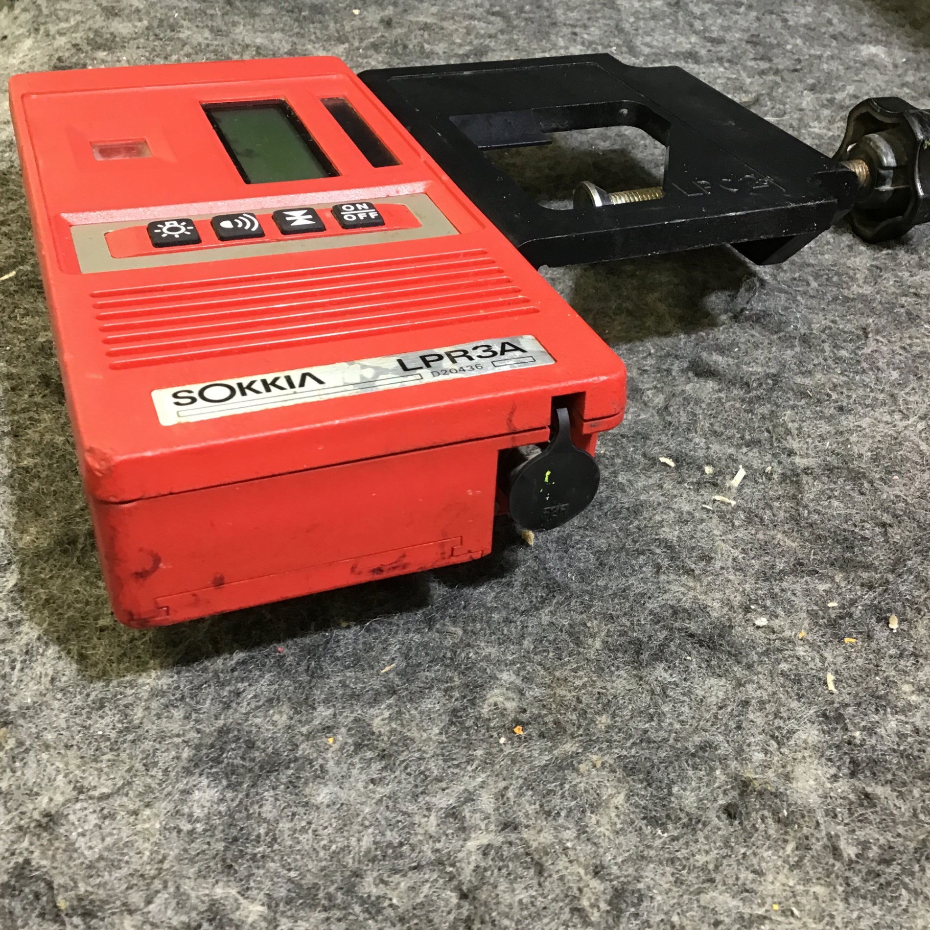 中古品※KDS製三脚付き!※】SOKKIA(ソキア) 回転レーザー レベル 中古品※KDS製三脚付き!※】SOKKIA(ソキア) 回転レーザー レベル