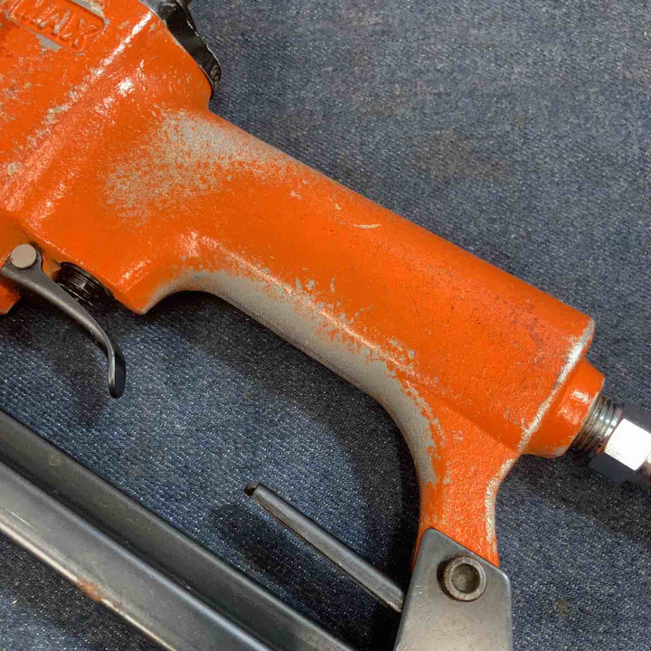 ◇マックス(MAX) 常圧ステープル用エアネイラ TA-20A/413J【八潮店】