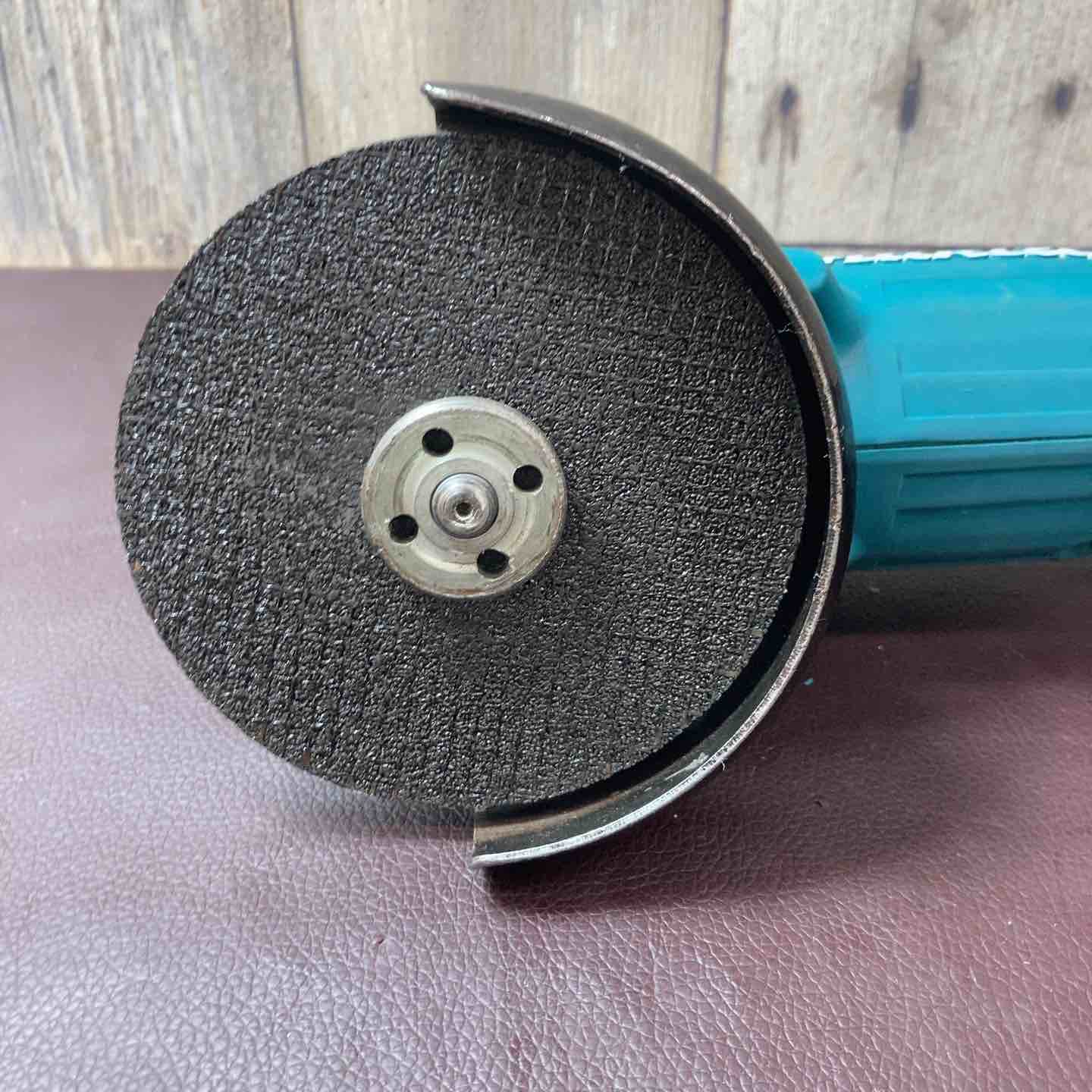 中古品】 マキタ(makita) 18V 100mmコードレスディスクグラインダ