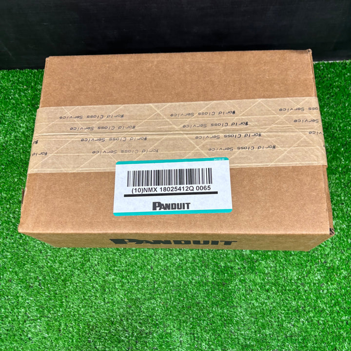 【未使用品】PANDUIT CAT6A JJ中継アダプタ モジュラーカプラ コネクタ 50個入 CC6X88BL【電材館越谷店】