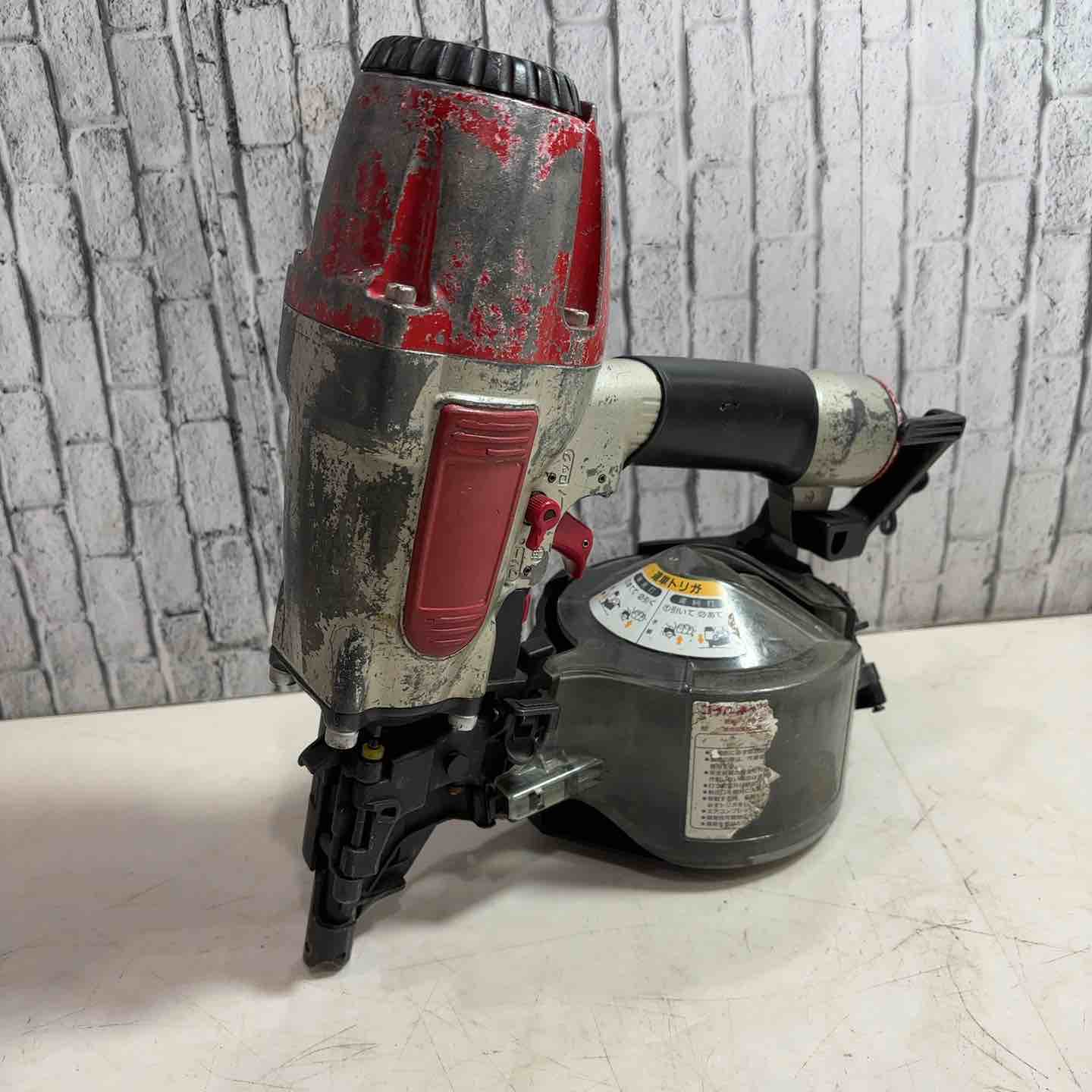 【中古】MAX CN-565S（FP） 常圧釘打ち機 (ロック不可)【ハンズクラフト沖縄豊見城店】 ☆マックス(MAX) 常圧エア釘打ち機 CN-565S(FP) 動作確認済み【川口店