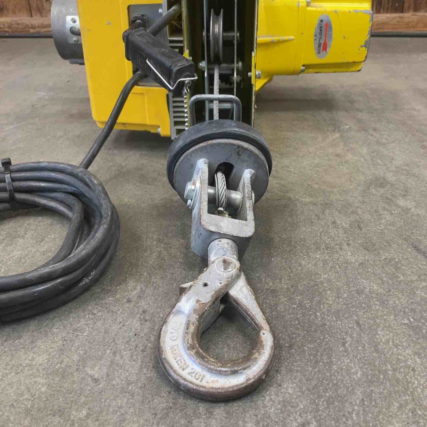 無線式ベビーホイスト BH-N930R トーヨーコーケン 税込￥165,000-【店頭引取限定】【寄楽屋 きらくや 成田本店】 無線式ベビーホイスト（200K×30m）のレンタル｜BH-N930R