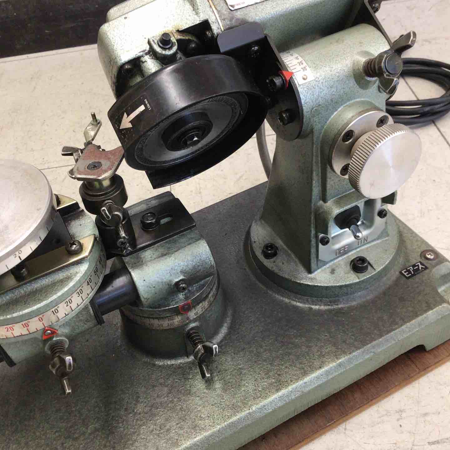 現状品】 マキタ/makita チップソー研磨機 9803 【鴻巣店】 – アクト