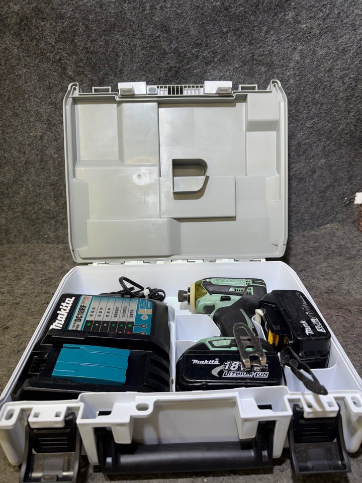 【中古品】★マキタ(makita) コードレスインパクトドライバー TD149DRFXL【桶川店】