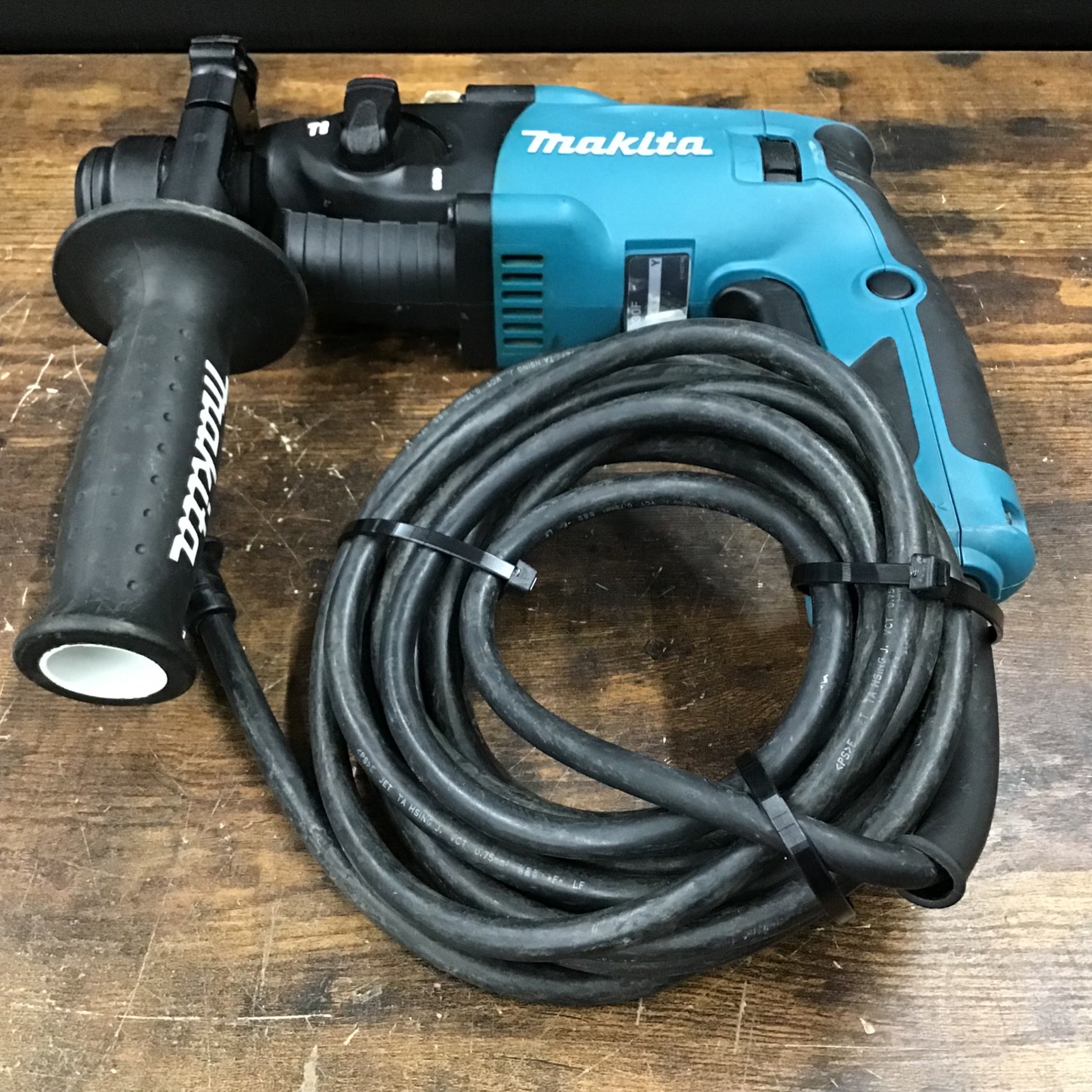 ★マキタ(makita) ハンマドリル HR1830F【戸田店】