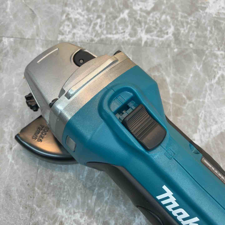 ☆マキタ(makita) コードレスディスクグラインダ GA402DZ 18V【八潮店】