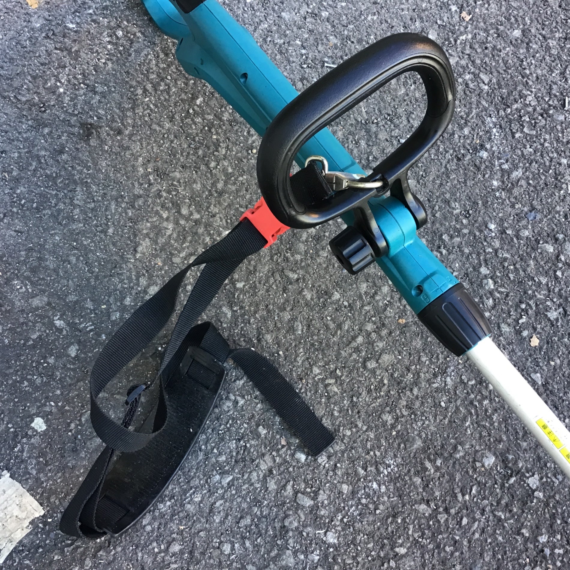 ☆マキタ(makita) コードレス草刈り機 MUR181DZ【所沢店】 – アクト