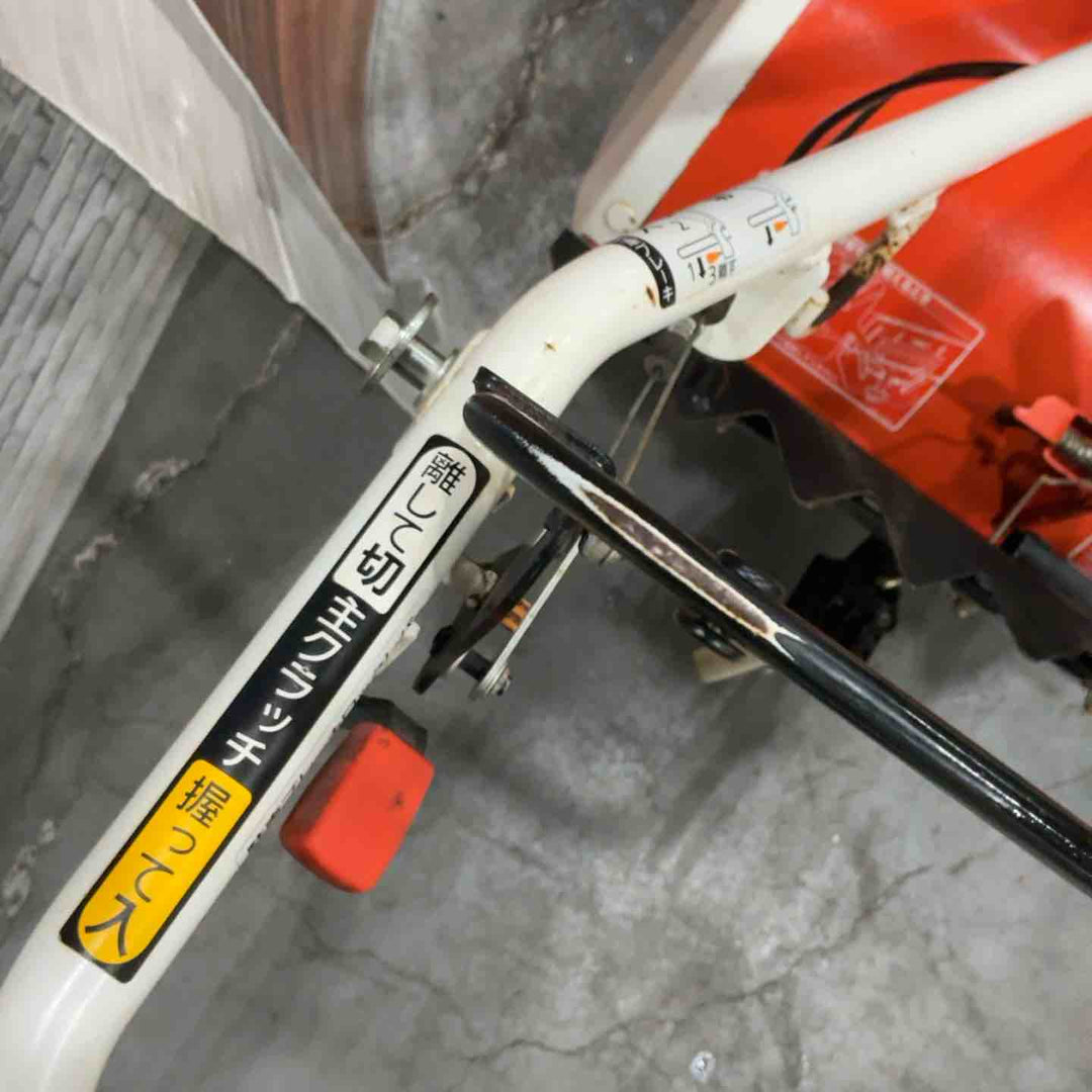 【店頭受取り限定】クボタ　農用トラクター　TRS700【川口店】