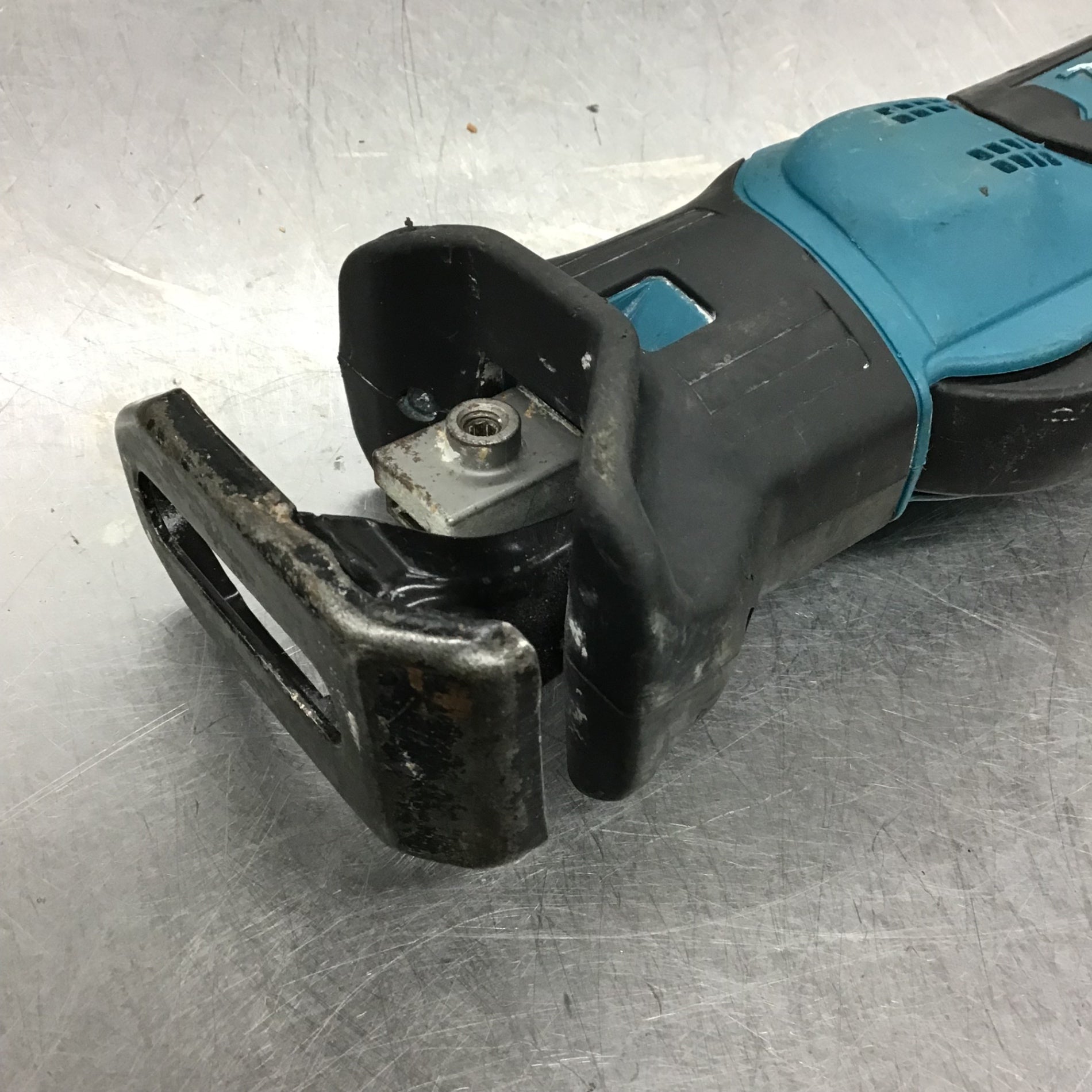 バイク ☆マキタ(makita) コードレスレシプロソー JR144DZ【戸田店】