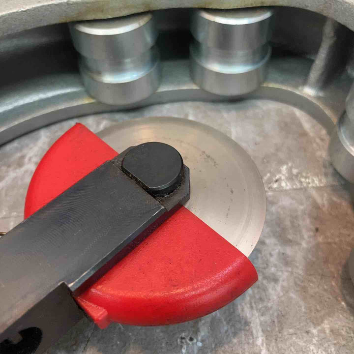 【中古品】MCC 松阪鉄工所 ポリエチレンカッター PEI-100 対応径42～125ｍｍ【八潮店】