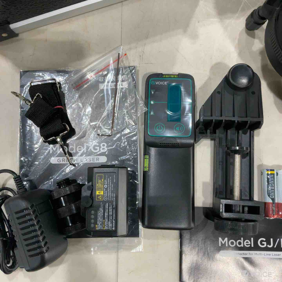 ◇VOICE レーザー墨出し器 フルライングリーンレーザー Model-G8【川口店】