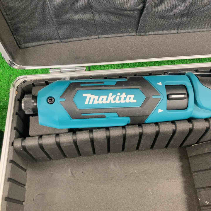★マキタ(makita) コードレスペンインパクトドライバー TD022DSHX【川崎店】