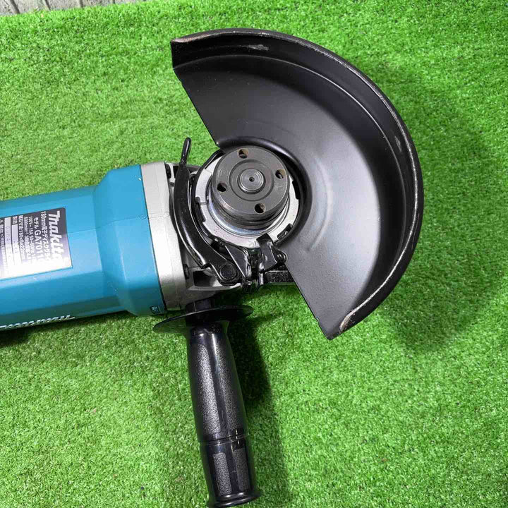 ☆マキタ(makita) 180mm電子ディスクグラインダ GA7011C【川口店】