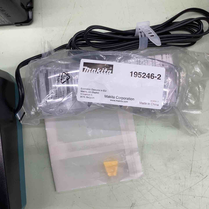 ★マキタ(makita) 40mmコードレス仕上釘打 FN001GRDX【越谷店】