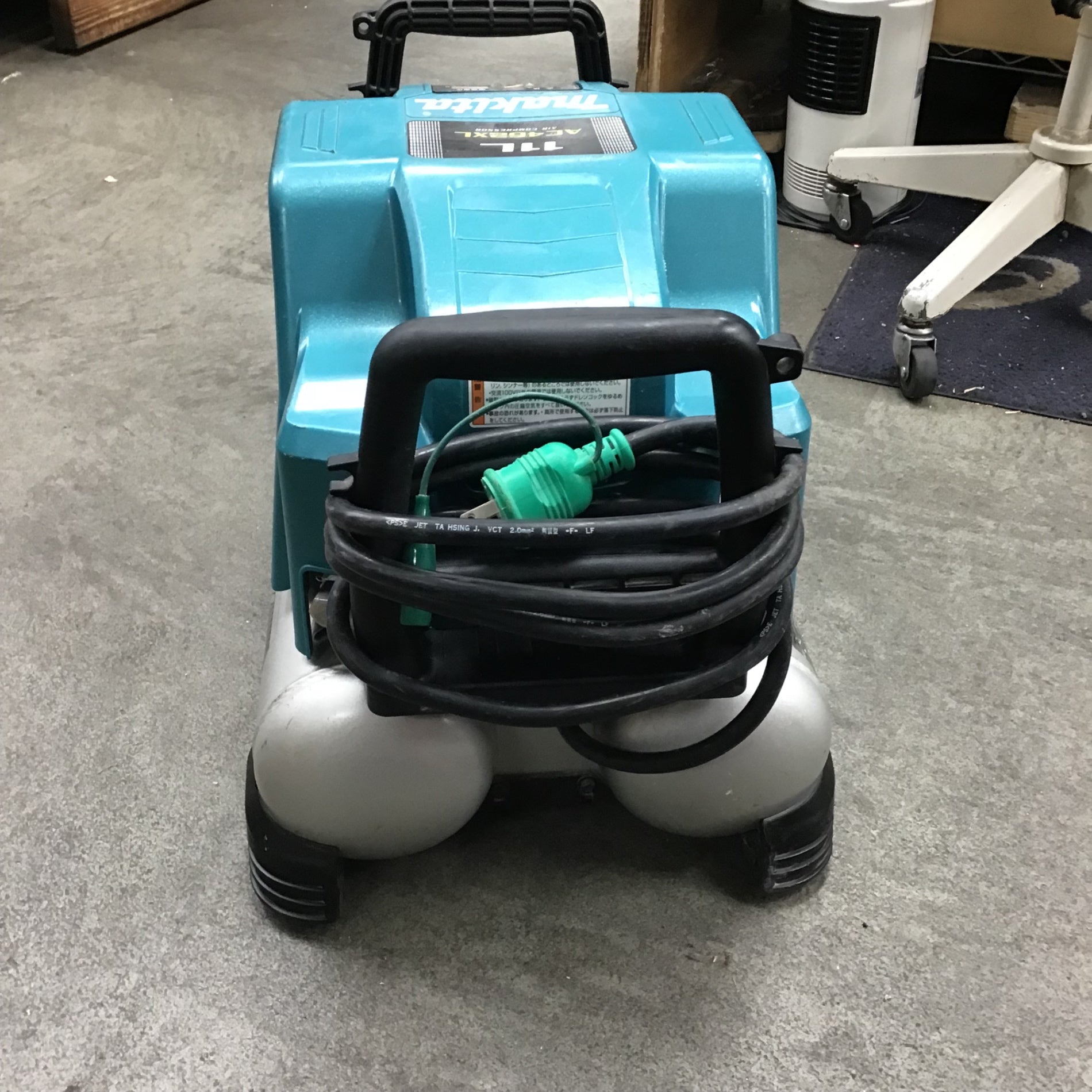 マキタ(makita) 常圧/高圧エアコンプレッサー AC462XL【川崎店】 – アクトツールオンラインショップ