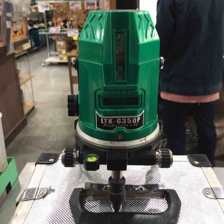 【現状品】◇テクノ販売 グリーンレーザー墨出し器 LTK-G350P 縦・横120°水平ライン・地墨・鉛直十字 保証なし【川口店】