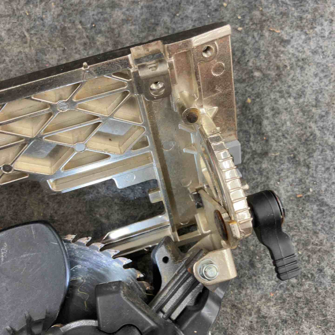 【現状品】★ハイコーキ(HIKOKI ※旧:日立工機) コードレス丸のこ C3605DA(SK)(NNB) ベース歪み【鴻巣店】