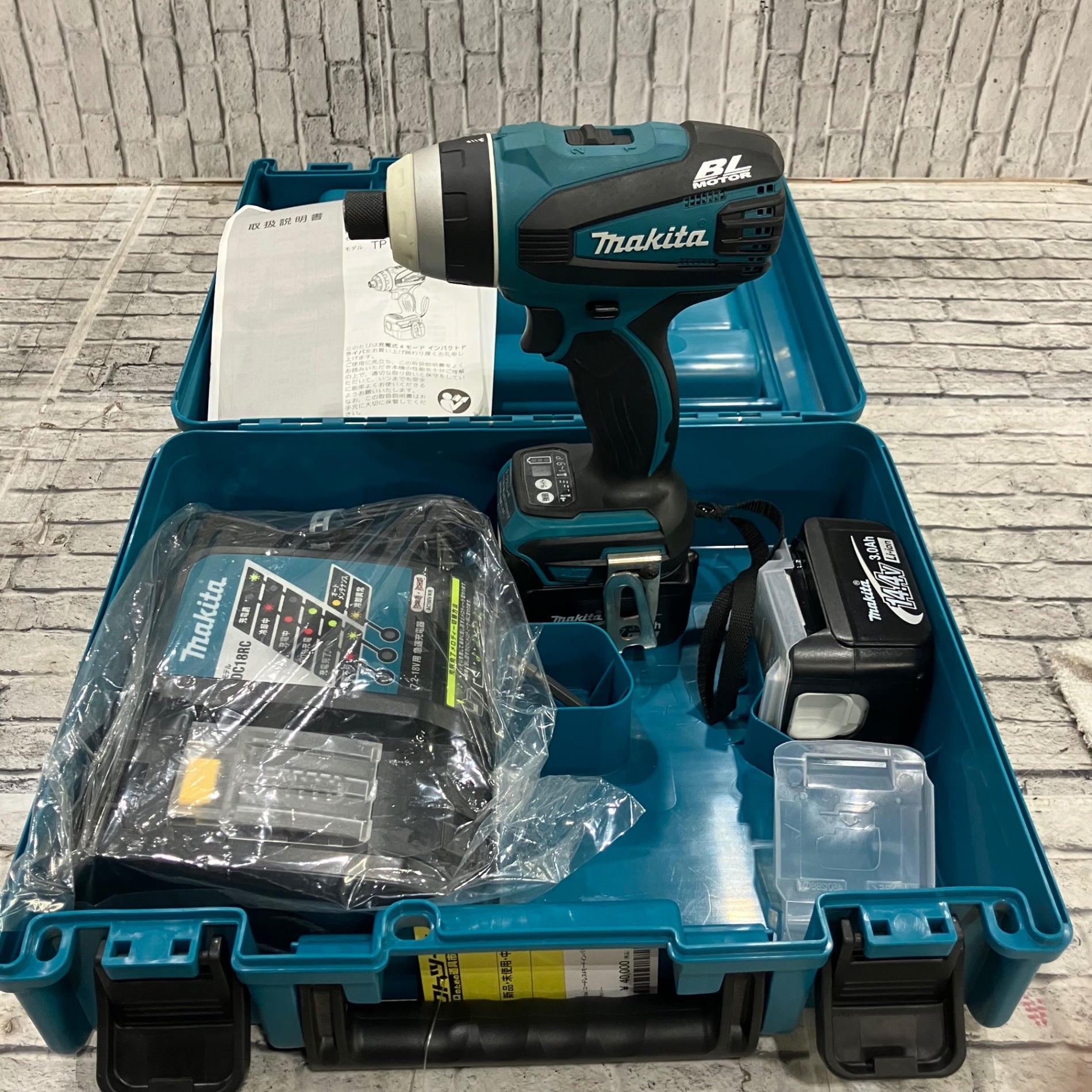 中古品● マキタ インパクトドライバー TP141D オリジナルセット 中古 マキタ TP141D 18V インパクトドライバ セット