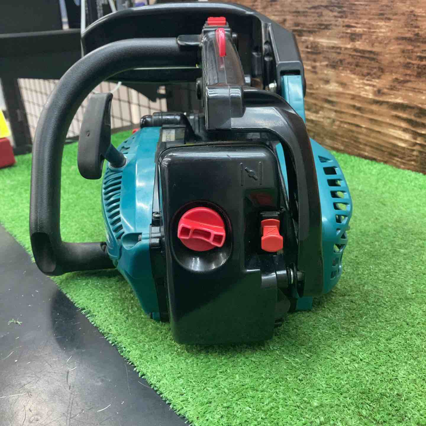 マキタ　makita　MEA3110TM　チェンソー　中古品　※刃要交換※　【ハンズクラフト宜野湾店】 マキタ makita MEA3110TM チェンソー 中古品 ※刃要交換※ 【ハンズ