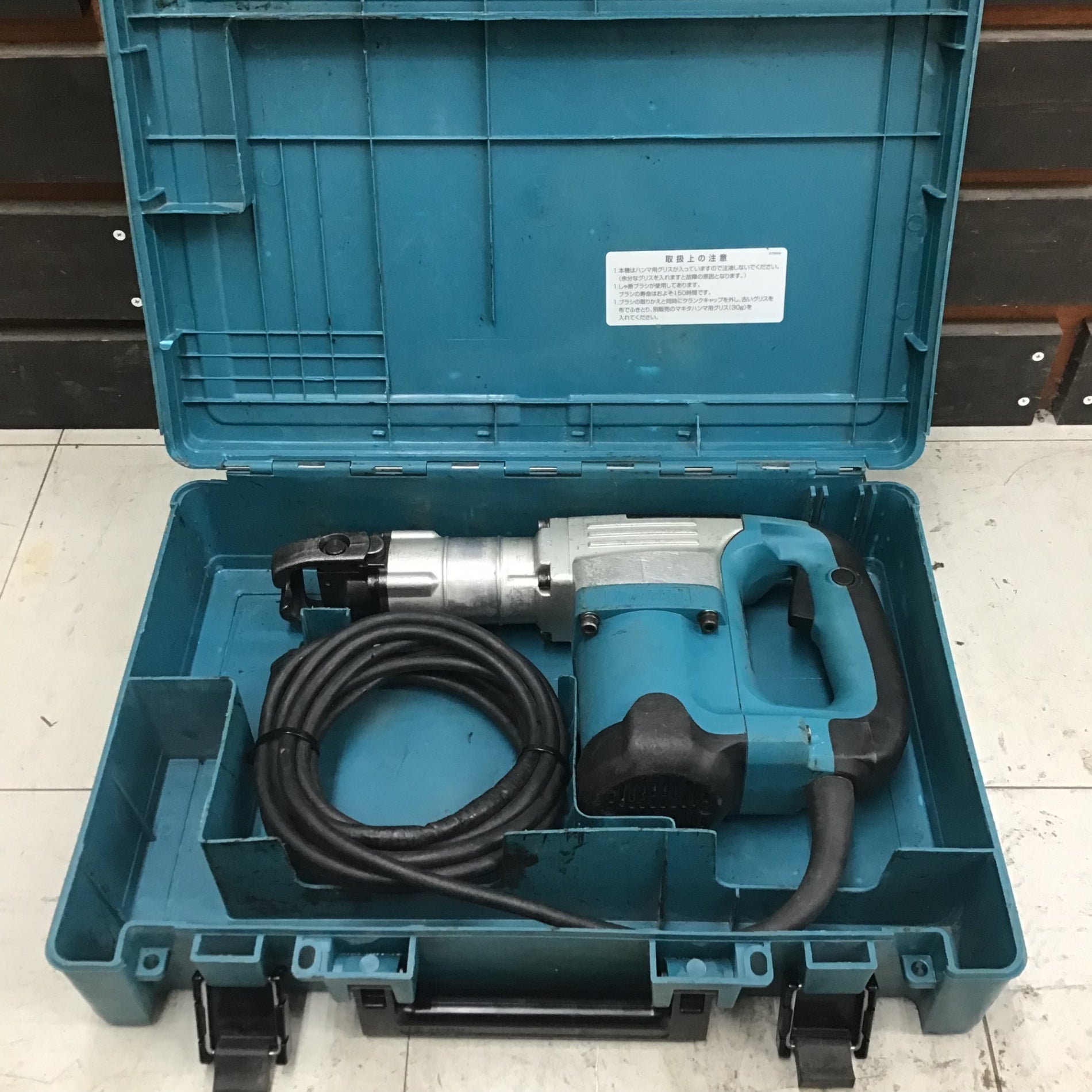 【現状品】マキタ/makita 電動ハンマ HM0830 【鴻巣店】