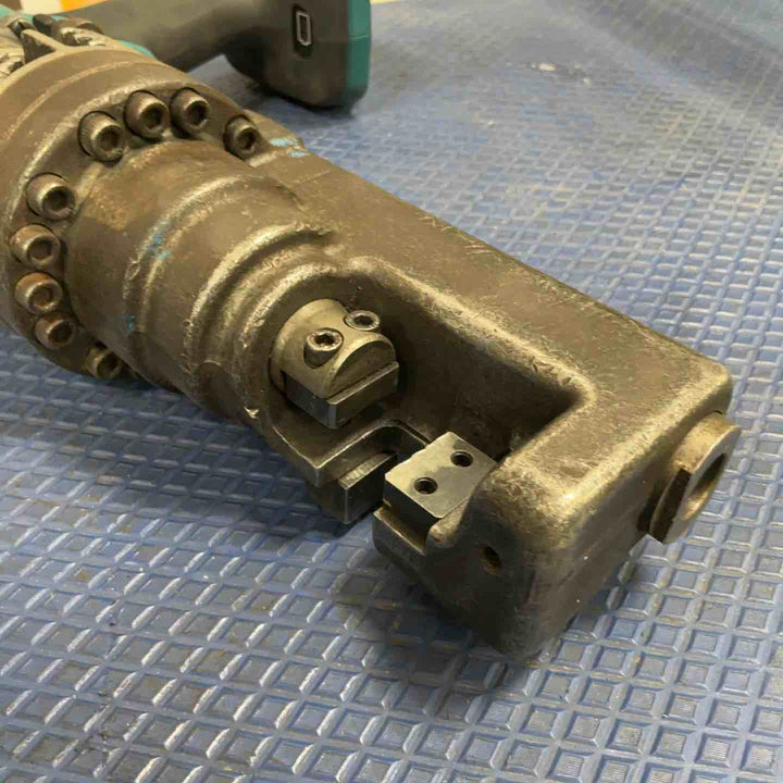 ★マキタ(makita) コードレス鉄筋カッター SC163DRG【草加店】