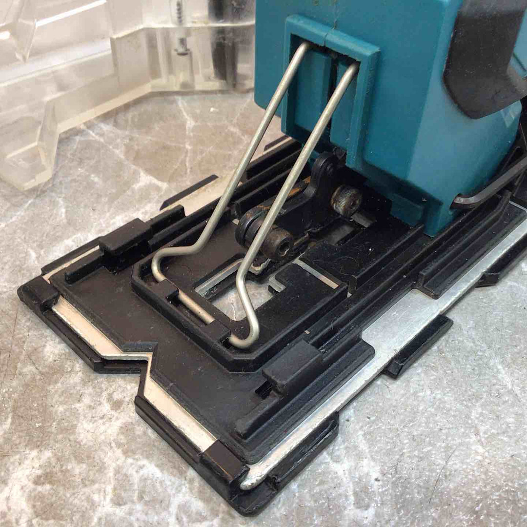 【中古品】★マキタ makita 18V コードレスボードカッタ SD180DZ 本体のみ【八潮店】