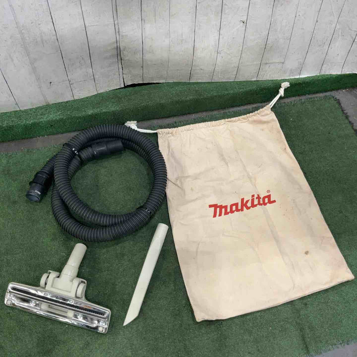 ★マキタ(makita) 粉じん専用 コードレス集じん機 VC867DZ 18V+18V=36V 動作確認済【川口店】