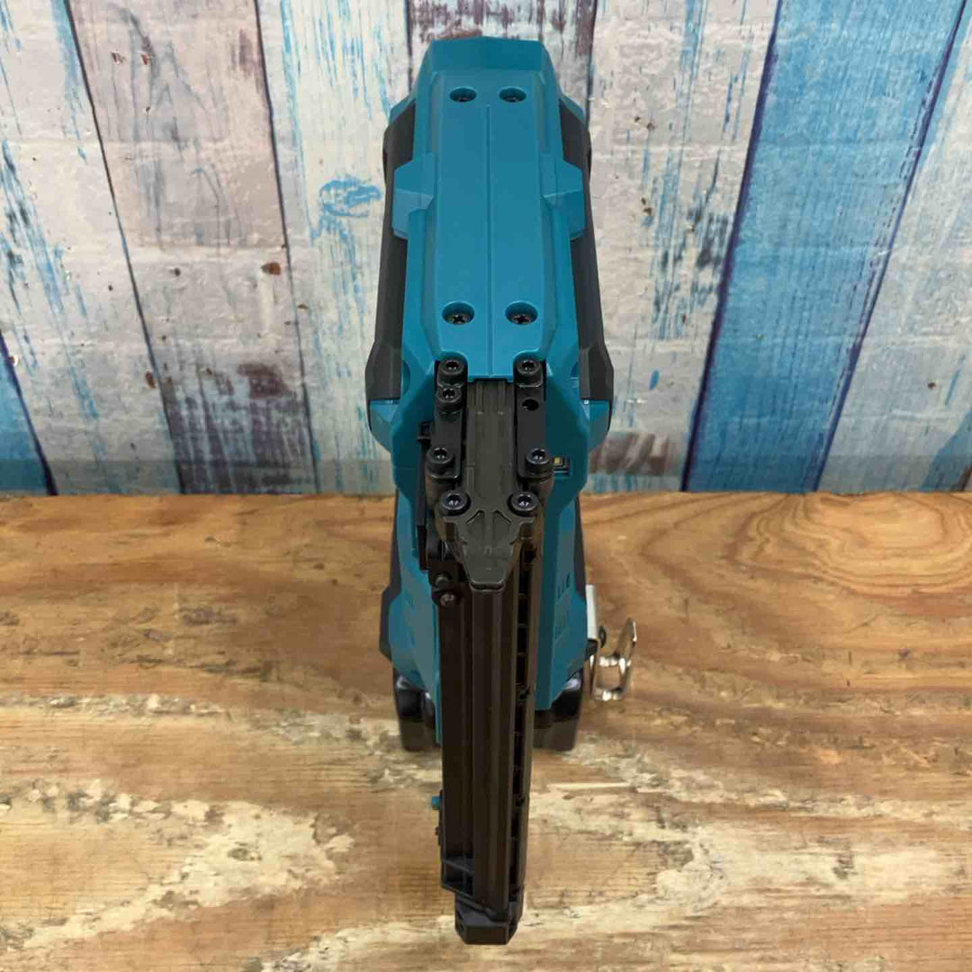 ★マキタ(makita) 40Vmax 40mmコードレス仕上釘打 FN001GRDX【柏店】
