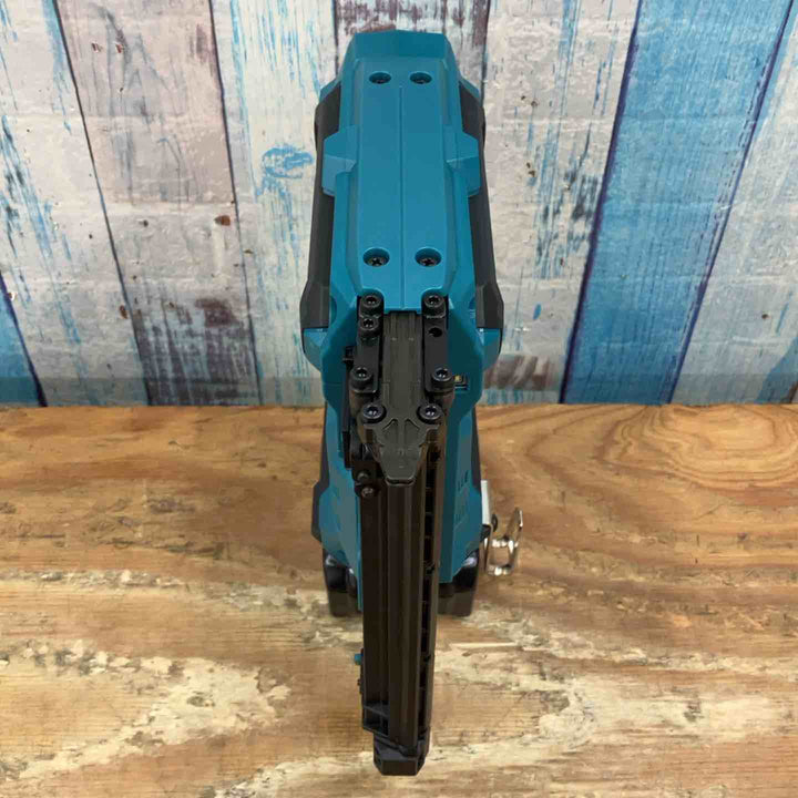 ★マキタ(makita) 40Vmax 40mmコードレス仕上釘打 FN001GRDX【柏店】