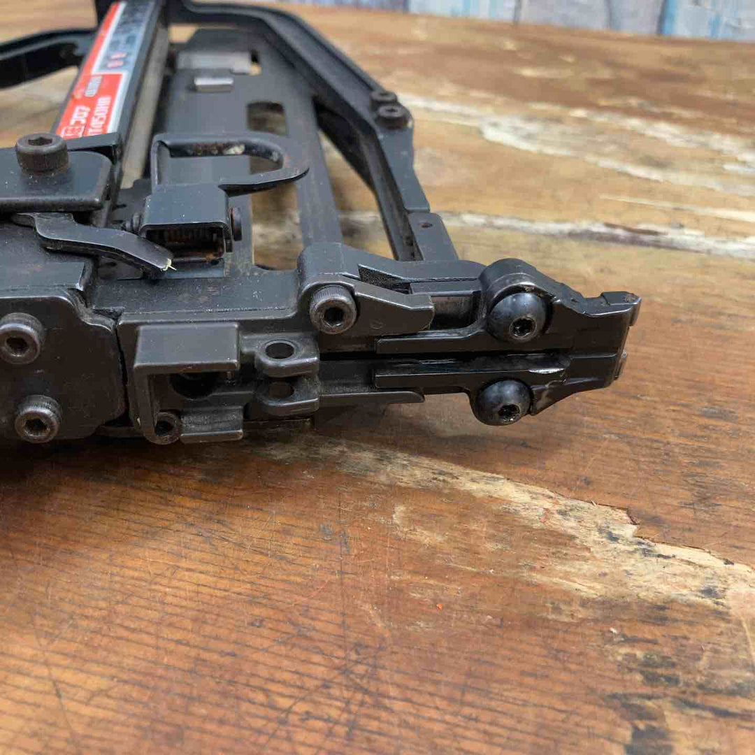 ★マキタ(makita) 高圧フロアタッカ AT450HA【柏店】