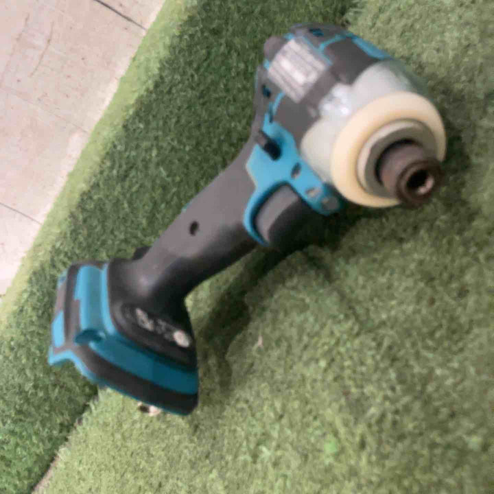 ★マキタ(makita) コードレスインパクトドライバー TD137DRFX 14.4V 動作確認済【川口店】