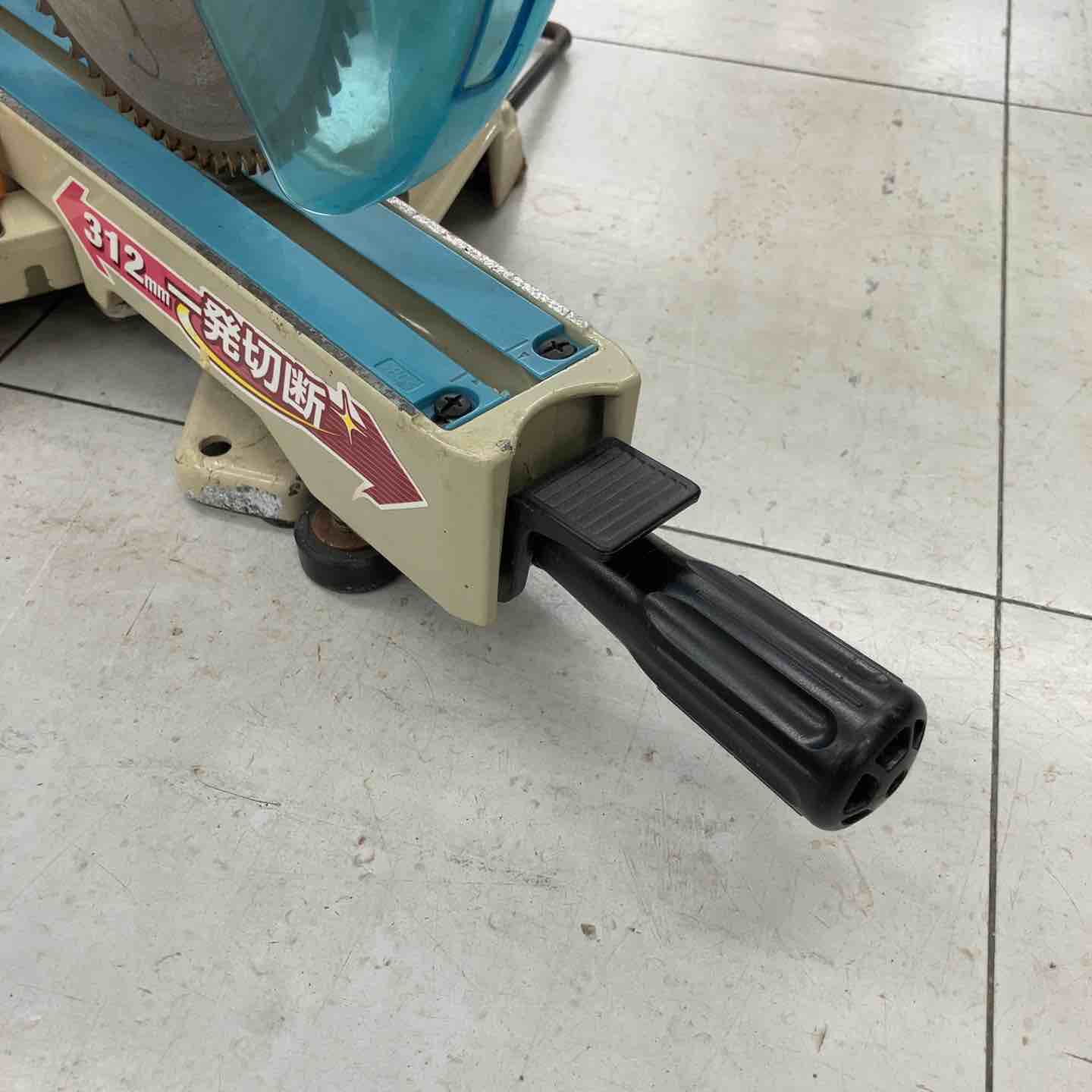 現状品】 マキタ/makita 216mmスライドマルノコ・LS0814FL 【鴻巣店