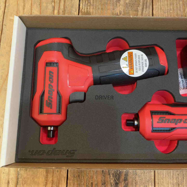 【未使用品】スナップオン1/4 ナノアクセスツールキット (小型充電式ドライバー2種セット)CTNN13KFJ【所沢店】