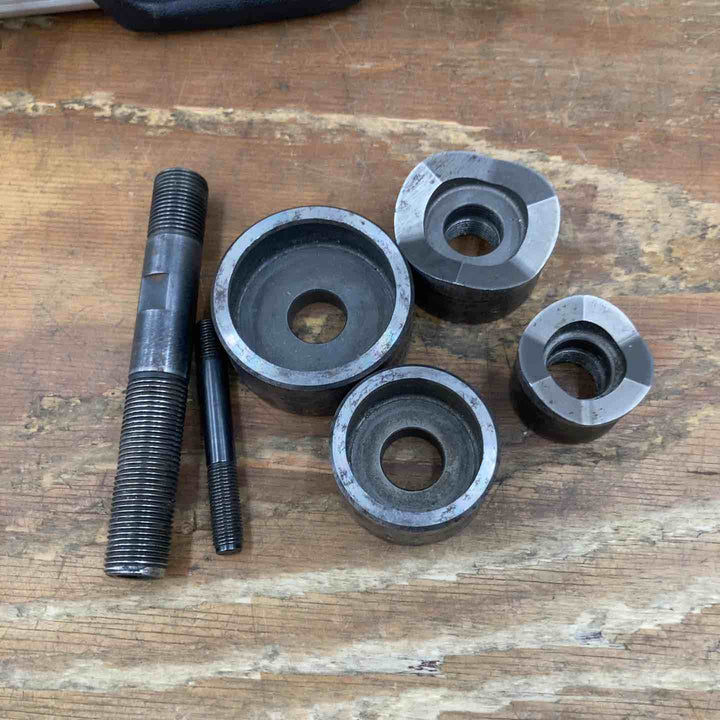 【現状品 】泉精器/IZUMI 電動油圧工具アタッチメント パンチャー150AT-7PD 鉄筋カッター150AT-S13【柏店】
