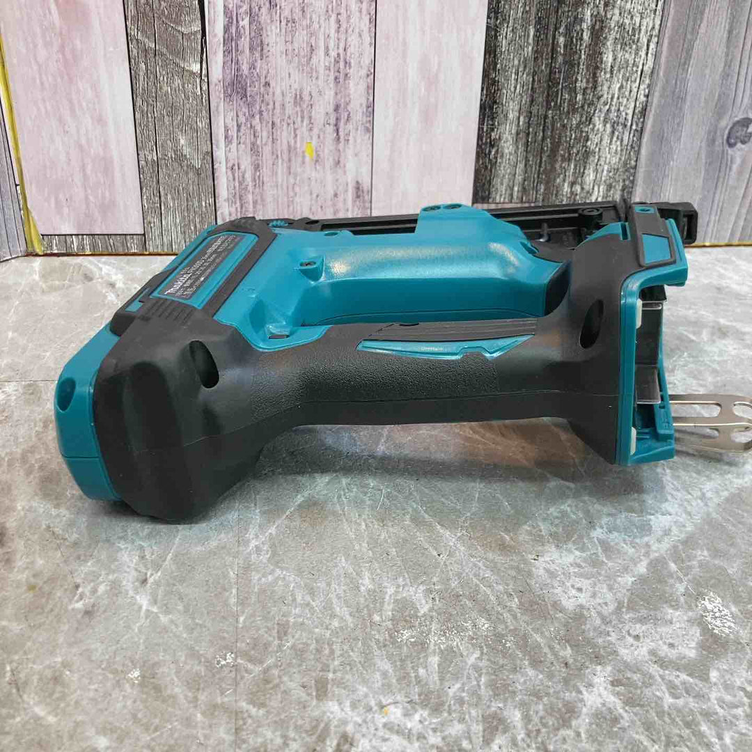 【中古品】◇マキタ 充電式35mm面木釘打ち機 FN350DZ【八潮店】