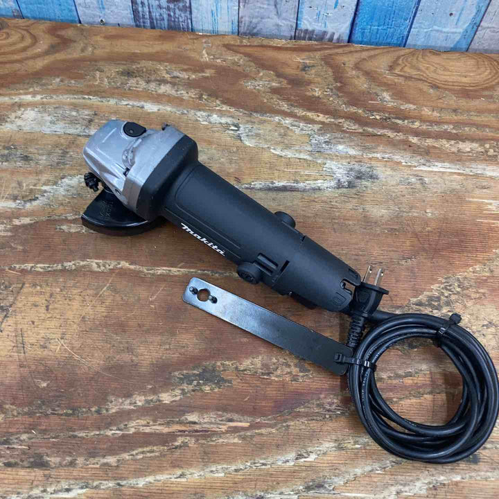 ☆マキタ(makita) 100mmディスクグラインダ 9539B【柏店】