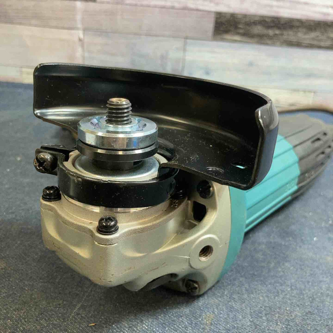 ☆マキタ(makita) 100mmディスクグラインダ GA4032【八潮店】