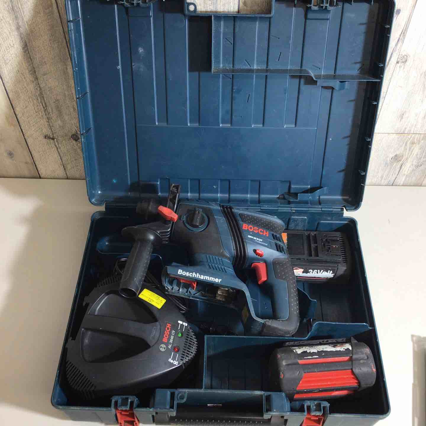 BOSCH ボッシュ コードレスハンマードリル GBH36V-LIY 36V BOSCH ボッシュ コードレスハンマードリル GBH36V-LIY 36V