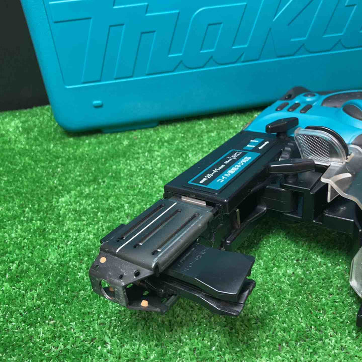 【中古品】マキタ(makita) オートパックスクリュードライバー 6841R【岩槻店】