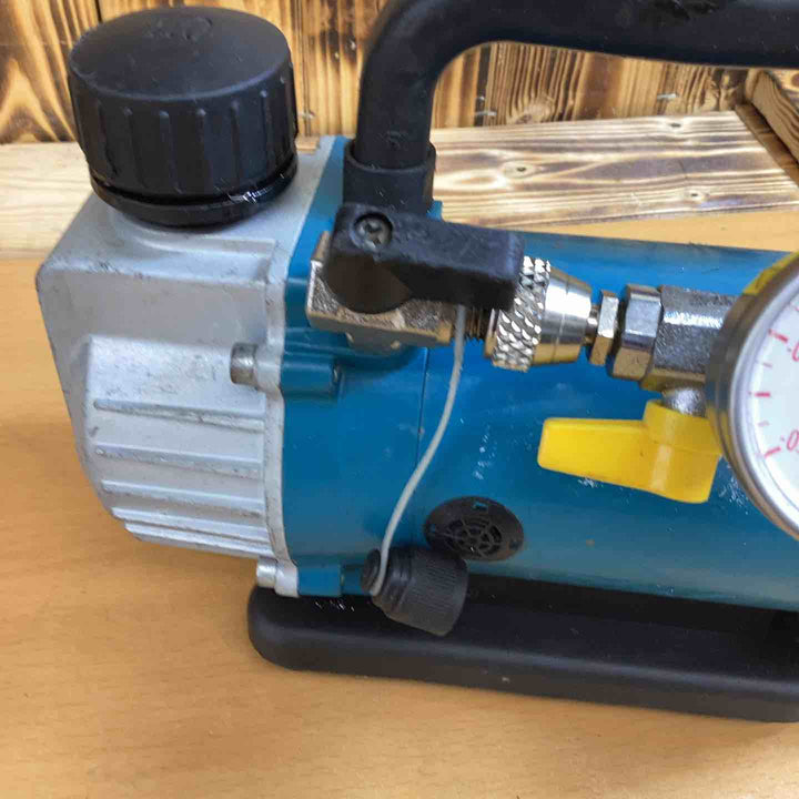 ★マキタ(makita) コードレス真空ポンプ VP180DZ【越谷店】