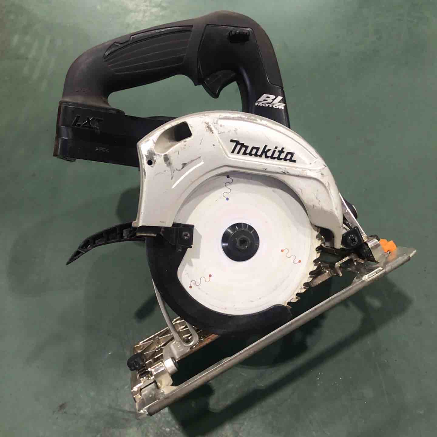 マキタ KS521DZ 充電式防じんマルノコ【野田愛宕店】【店頭取引限定】【中古】ITY97PEPX9AP マキタ KS521DZ 充電式防じんマルノコ【野田愛宕店】【店頭取引限定