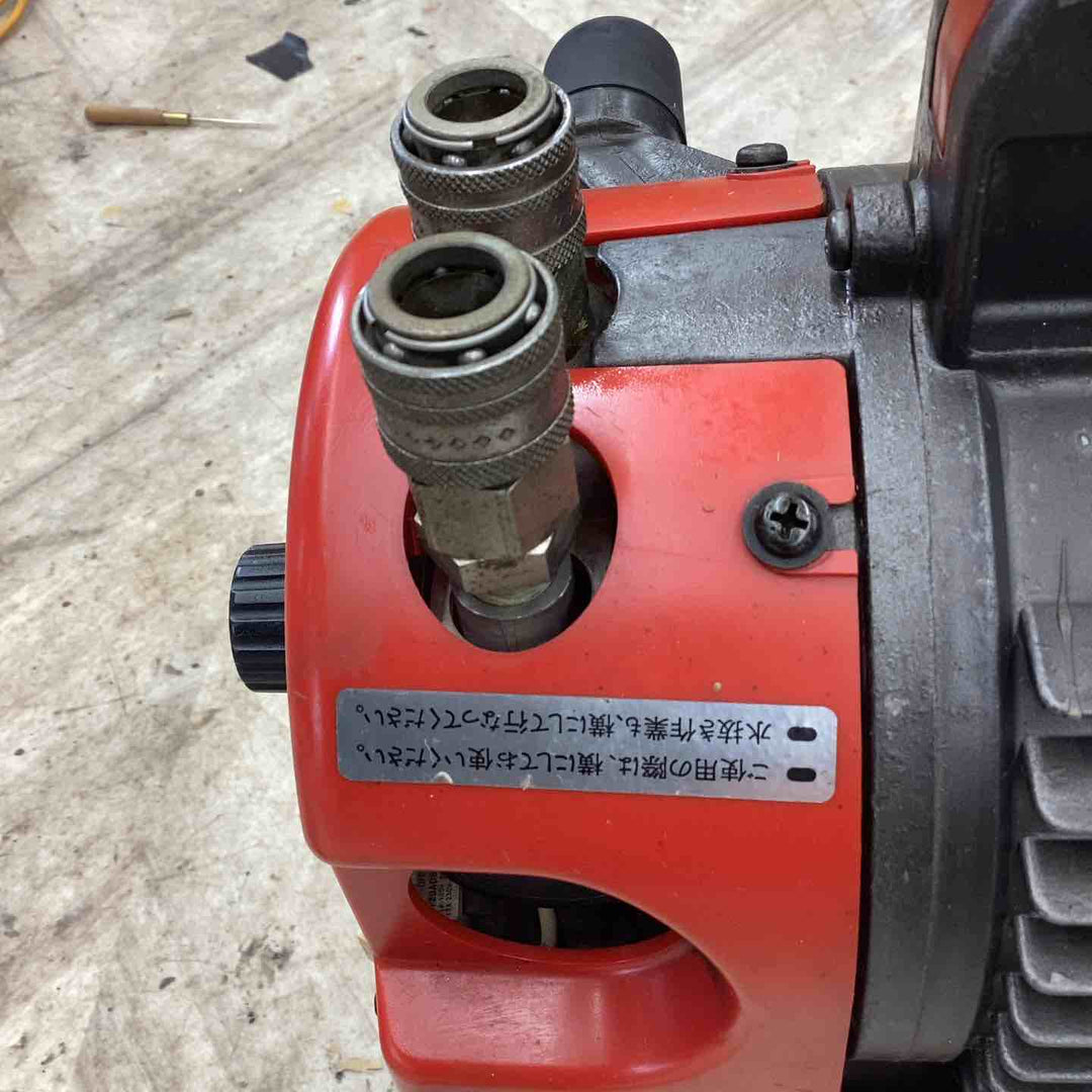 ◇マックス(MAX) 常圧エアコンプレッサ AK-715P3[5] (715PIII) 充填時間:1分50秒 保証なし【越谷店】