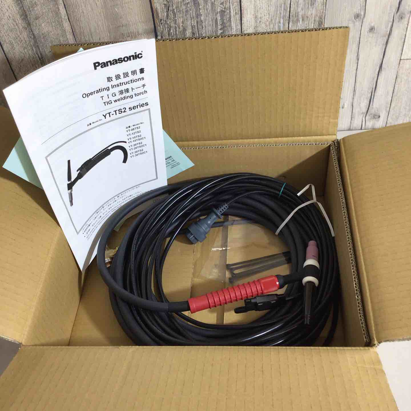 未使用品】☆純正品☆Panasonic TIGトーチ YT-15TS2C1 空冷式 未使用品】☆純正品☆Panasonic TIGトーチ YT-15TS2C1 空冷式