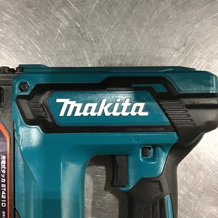 ★マキタ(makita) コードレスタッカー ST421DZK【川口店】