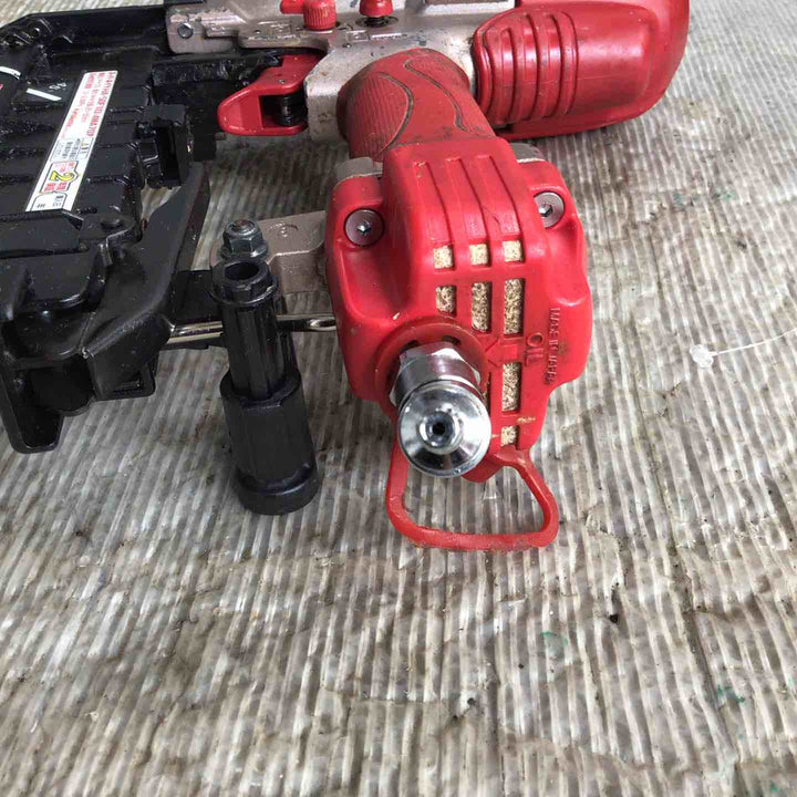 マックス(MAX) 高圧フロアタッカ HA-50F1(D)/4MAフロア 床材 留め付け フローリング材 下地材 構造用合板【越谷店】